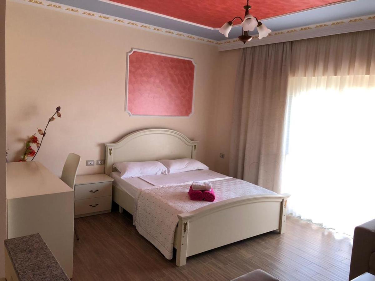 Hotel Maren Durrës Buitenkant foto