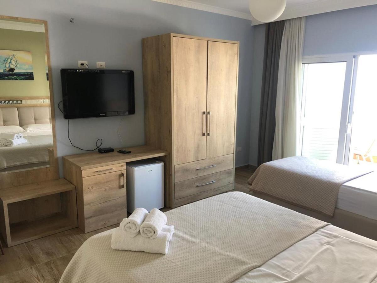 Hotel Maren Durrës Buitenkant foto